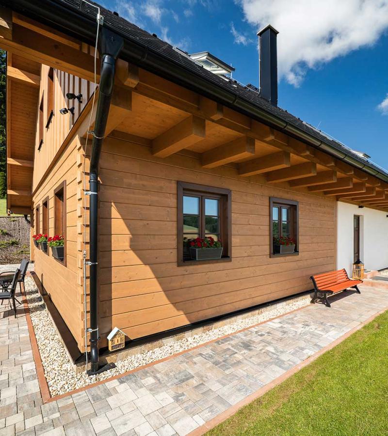 Poloroubenka Benesovsko 11