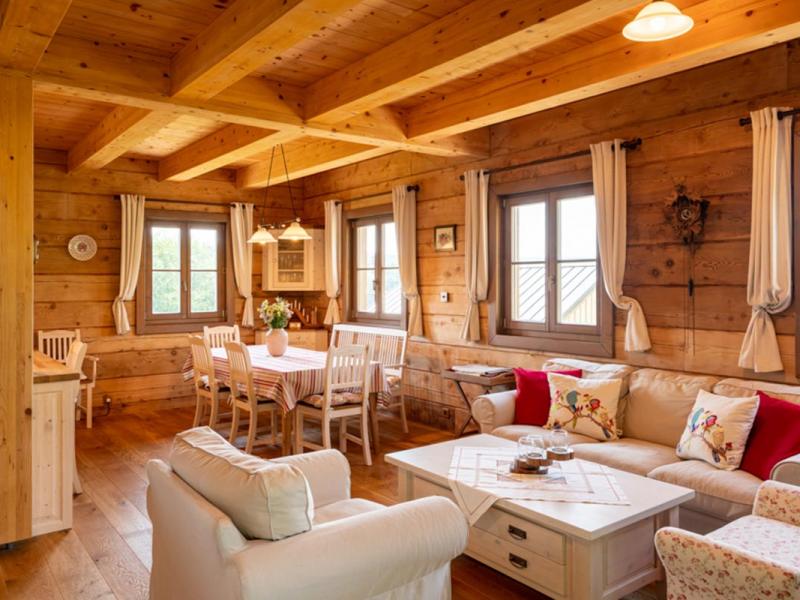 Poloroubenka Srni 13 New