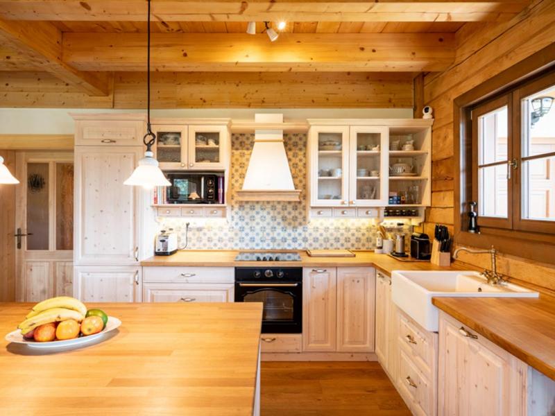 Poloroubenka Srni 14 New