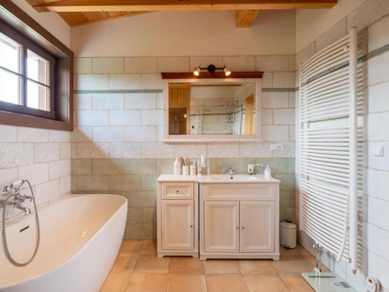 Poloroubenka Srni 17 New